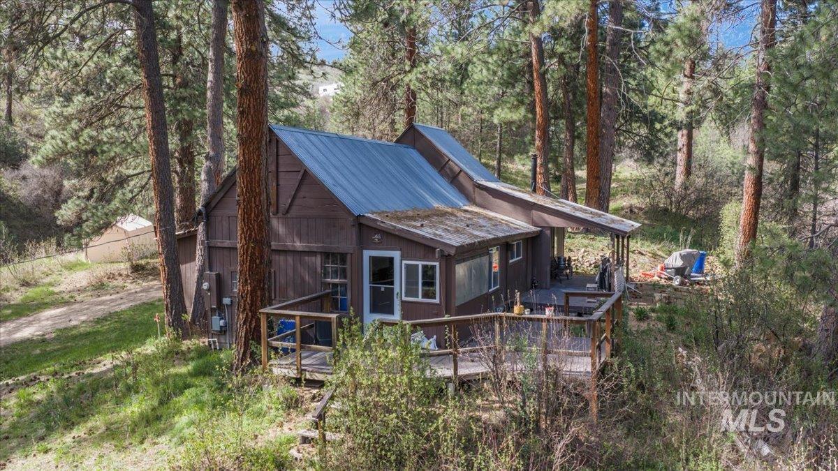 6 Rattlesnake Rd, Boise, Idaho 83716-3102, 2 Bedrooms, 1 Bathroom, Residential For Sale, Price $330,000, 98981325