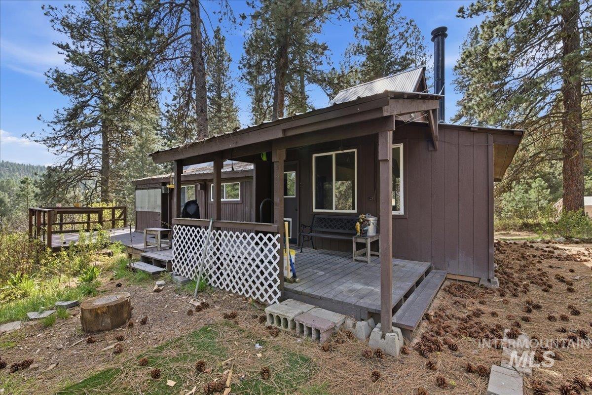 6 Rattlesnake Rd, Boise, Idaho 83716-3102, 2 Bedrooms, 1 Bathroom, Residential For Sale, Price $330,000, 98981325