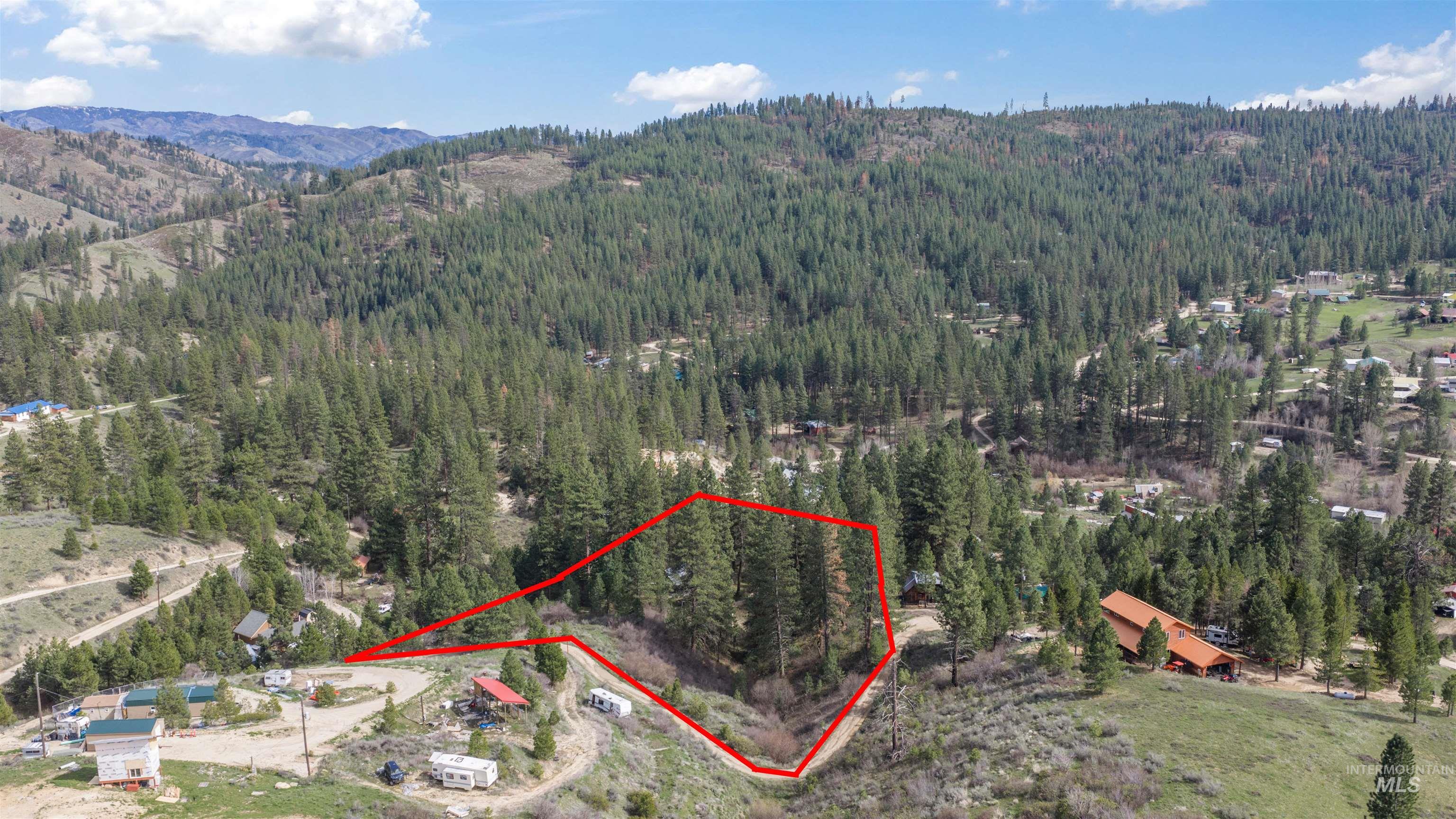 6 Rattlesnake Rd, Boise, Idaho 83716-3102, 2 Bedrooms, 1 Bathroom, Residential For Sale, Price $330,000, 98981325