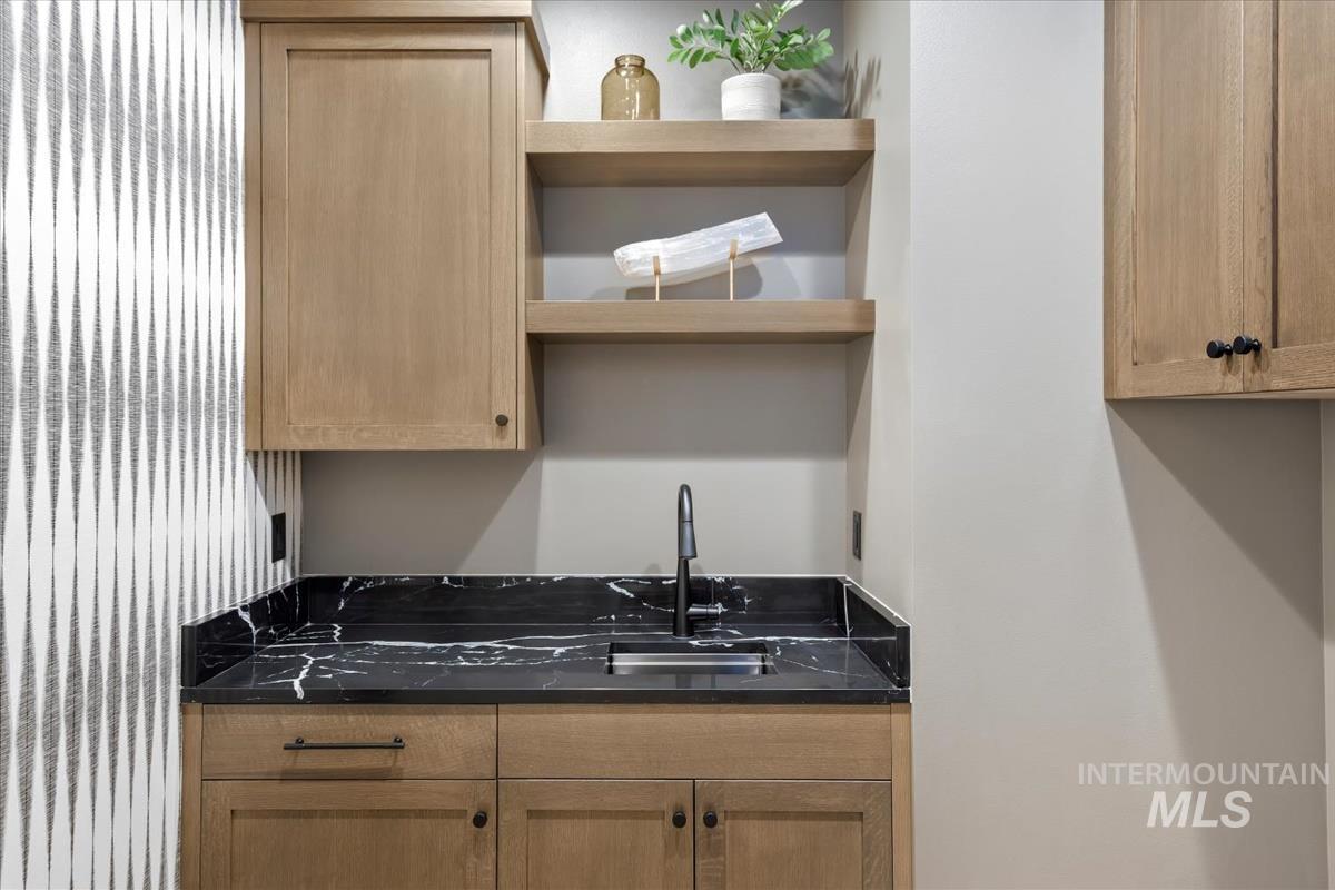 141 NE 8th St, Fruitland, Idaho 83619, 3 Bedrooms, 2 Bathrooms, Residential For Sale, Price $599,000, 98981326