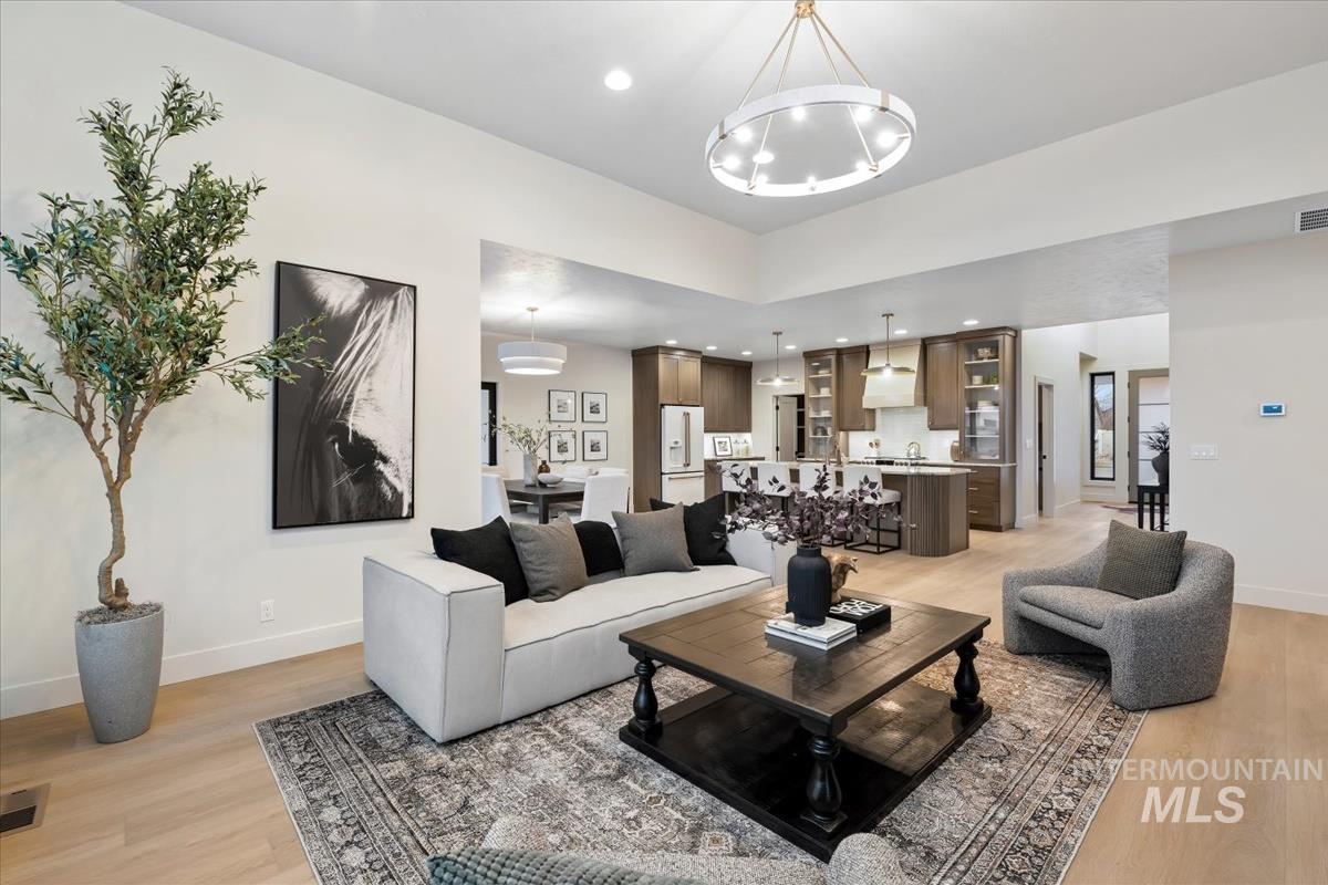 141 NE 8th St, Fruitland, Idaho 83619, 3 Bedrooms, 2 Bathrooms, Residential For Sale, Price $599,000, 98981326