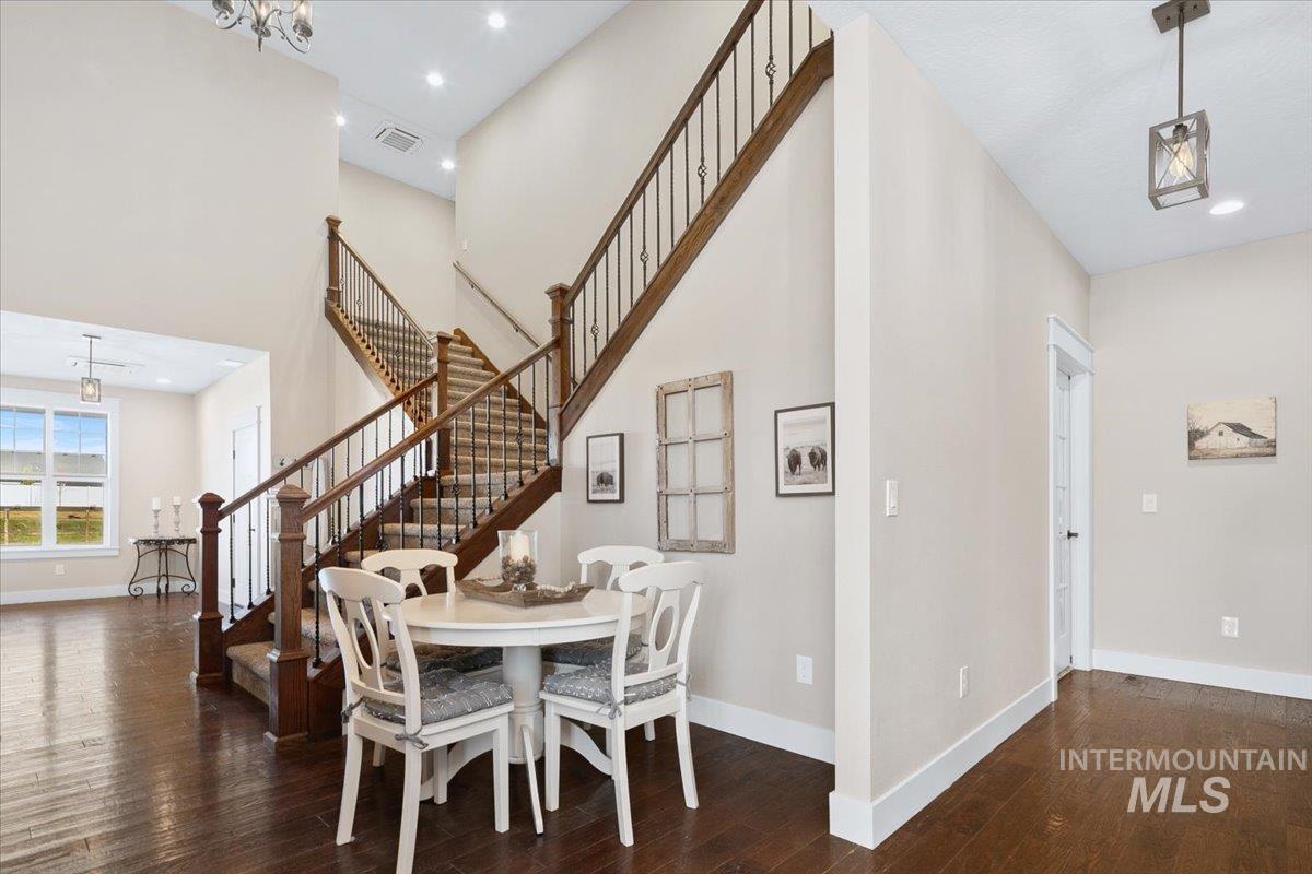 10922 W Beagle Flats Ln, Star, Idaho 83669, 4 Bedrooms, 5 Bathrooms, Residential For Sale, Price $2,388,000, 98981330