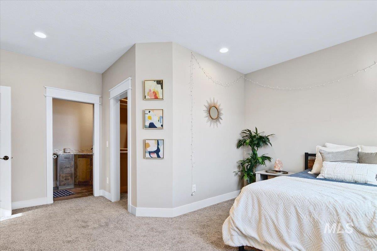 10922 W Beagle Flats Ln, Star, Idaho 83669, 4 Bedrooms, 5 Bathrooms, Residential For Sale, Price $2,388,000, 98981330