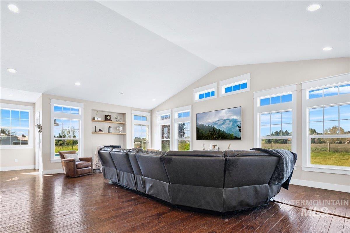 10922 W Beagle Flats Ln, Star, Idaho 83669, 4 Bedrooms, 5 Bathrooms, Residential For Sale, Price $2,388,000, 98981330