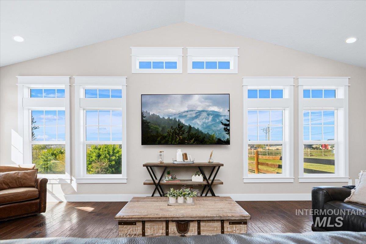 10922 W Beagle Flats Ln, Star, Idaho 83669, 4 Bedrooms, 5 Bathrooms, Residential For Sale, Price $2,388,000, 98981330