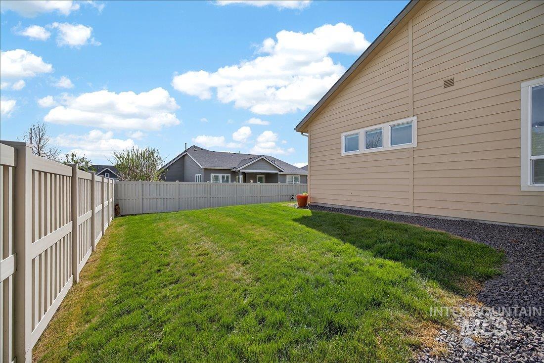 1658 Mary Hill Ave, Middleton, Idaho 83644, 3 Bedrooms, 2 Bathrooms, Residential For Sale, Price $595,000, 98981333