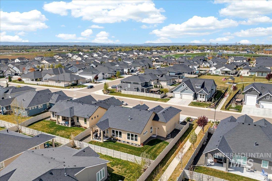 1658 Mary Hill Ave, Middleton, Idaho 83644, 3 Bedrooms, 2 Bathrooms, Residential For Sale, Price $595,000, 98981333