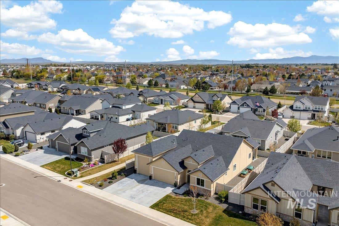 1658 Mary Hill Ave, Middleton, Idaho 83644, 3 Bedrooms, 2 Bathrooms, Residential For Sale, Price $595,000, 98981333