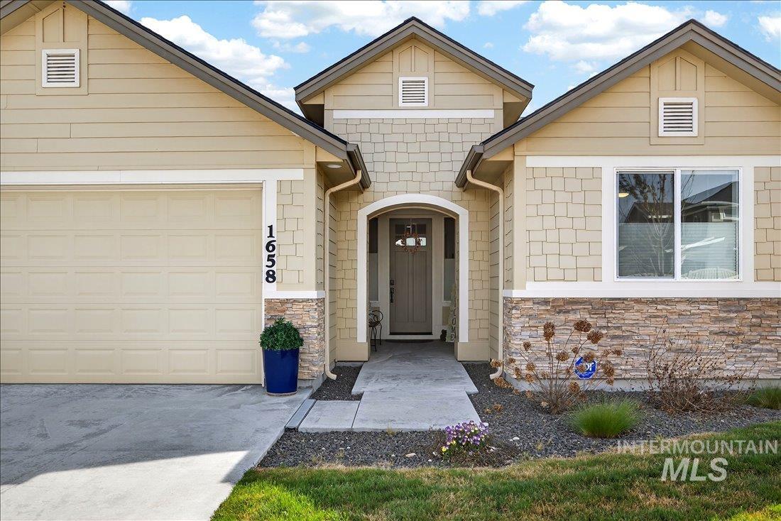 1658 Mary Hill Ave, Middleton, Idaho 83644, 3 Bedrooms, 2 Bathrooms, Residential For Sale, Price $595,000, 98981333