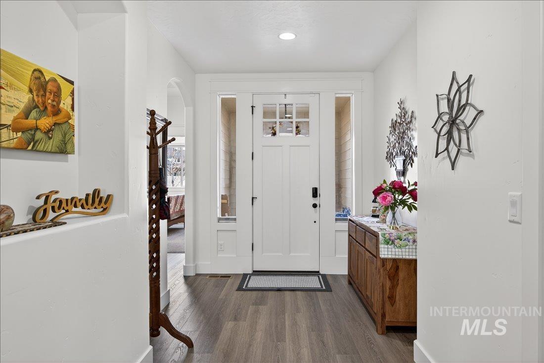 1658 Mary Hill Ave, Middleton, Idaho 83644, 3 Bedrooms, 2 Bathrooms, Residential For Sale, Price $595,000, 98981333