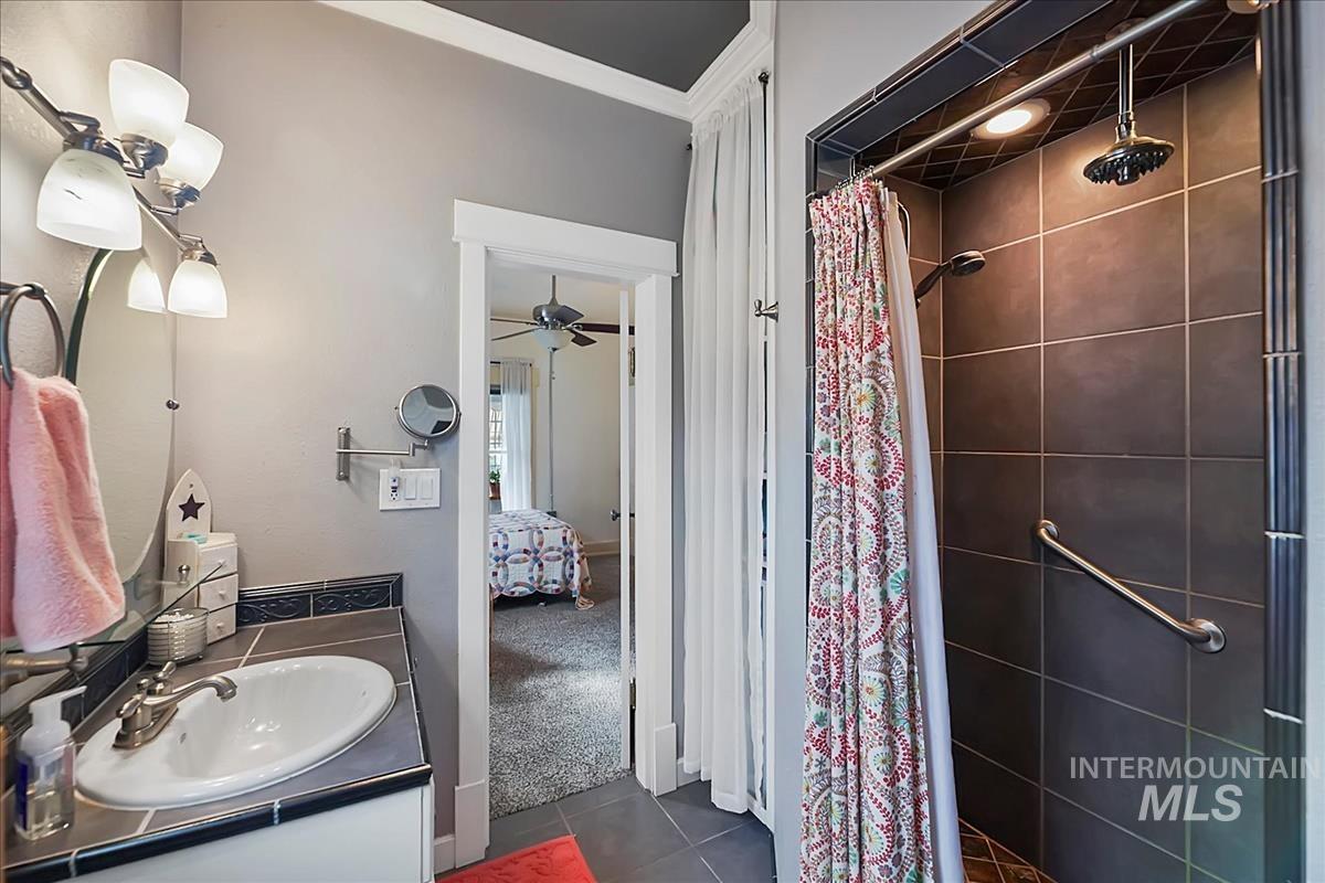 304 E Broadway Ave, Meridian, Idaho 83642, 2 Bedrooms, 1 Bathroom, Residential For Sale, Price $399,900, 98981334