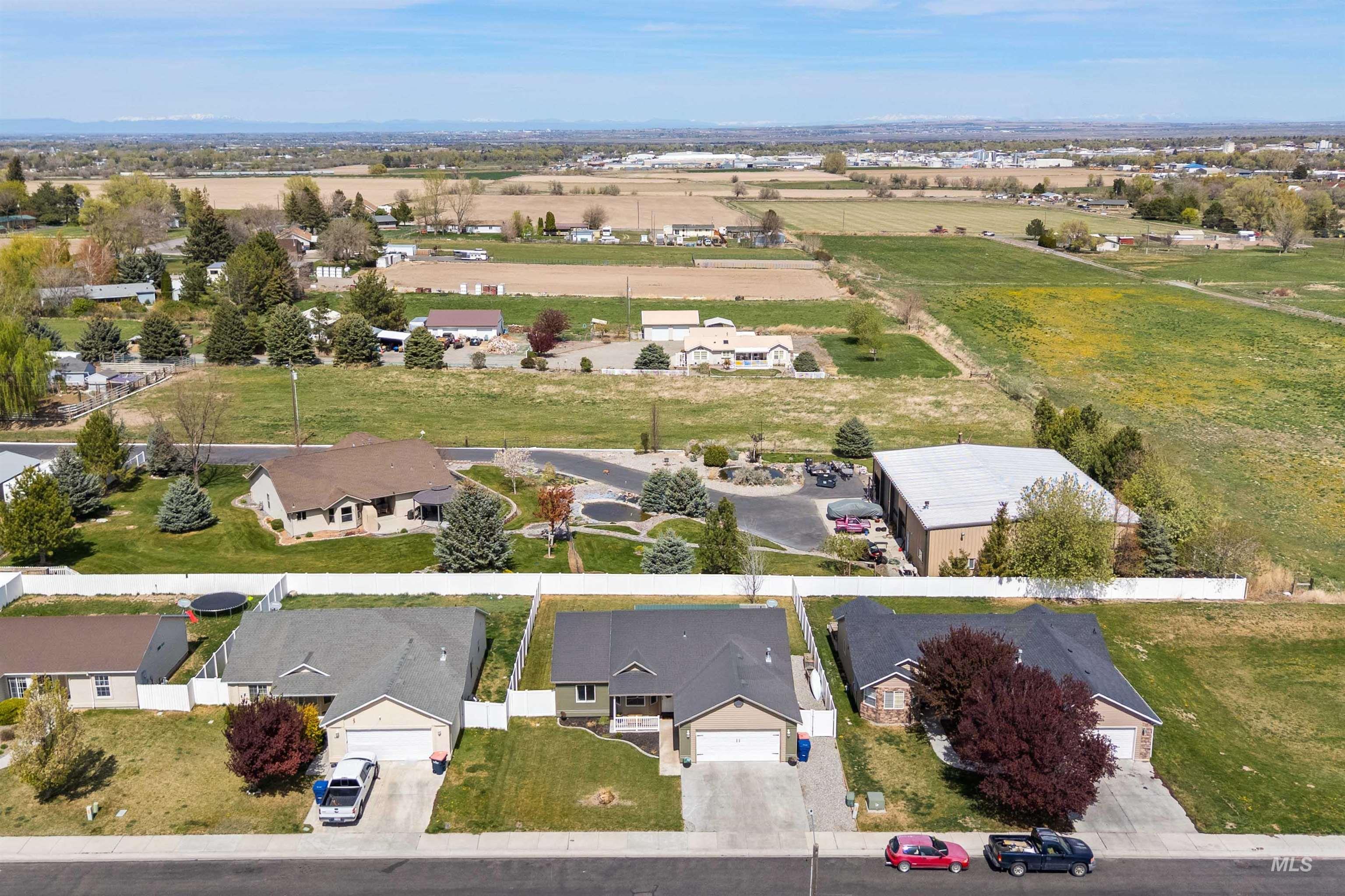 430 Silver Pheasant, Twin Falls, Idaho 83301, 4 Bedrooms, 2 Bathrooms, Residential For Sale, Price $349,900, 98981335