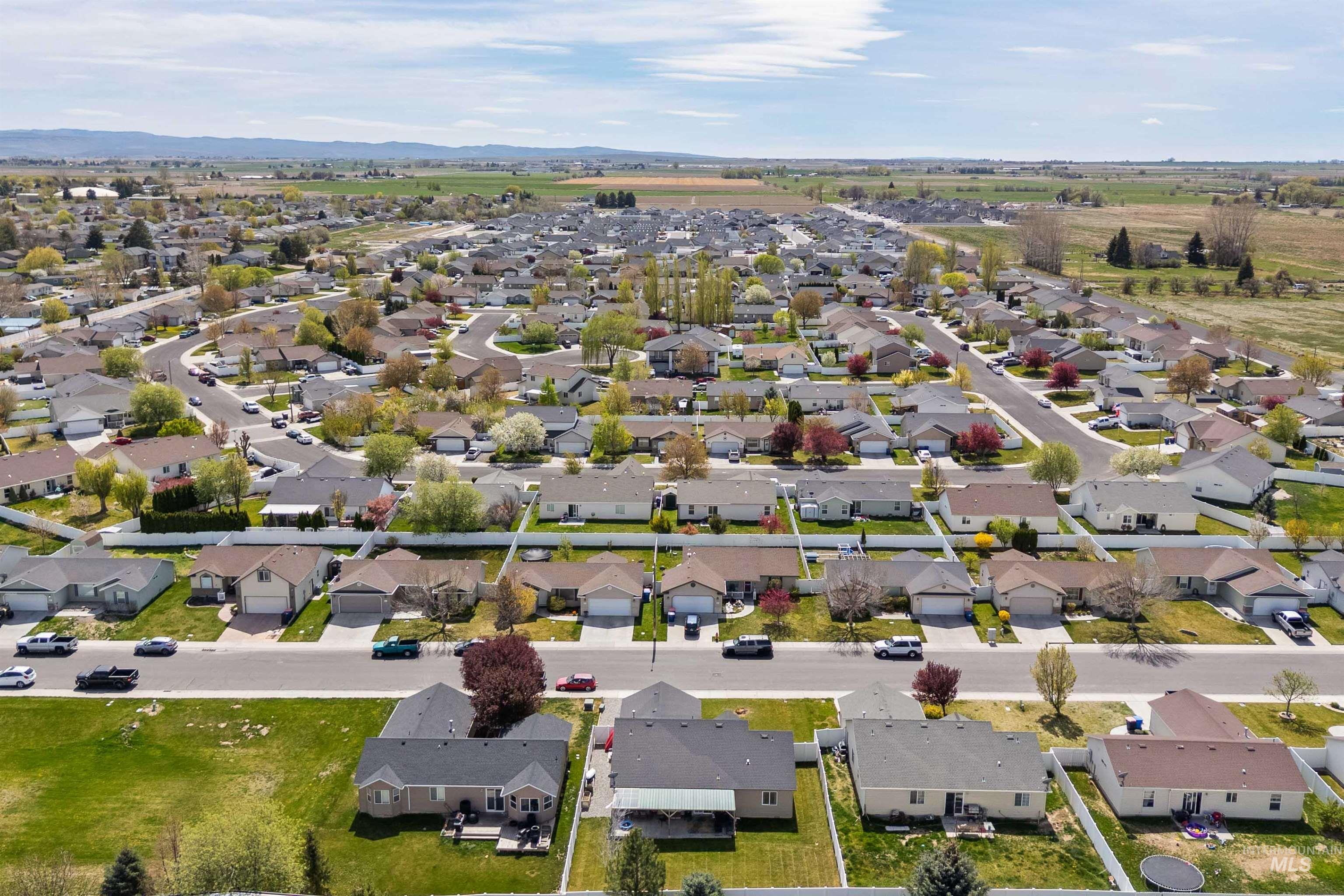 430 Silver Pheasant, Twin Falls, Idaho 83301, 4 Bedrooms, 2 Bathrooms, Residential For Sale, Price $349,900, 98981335