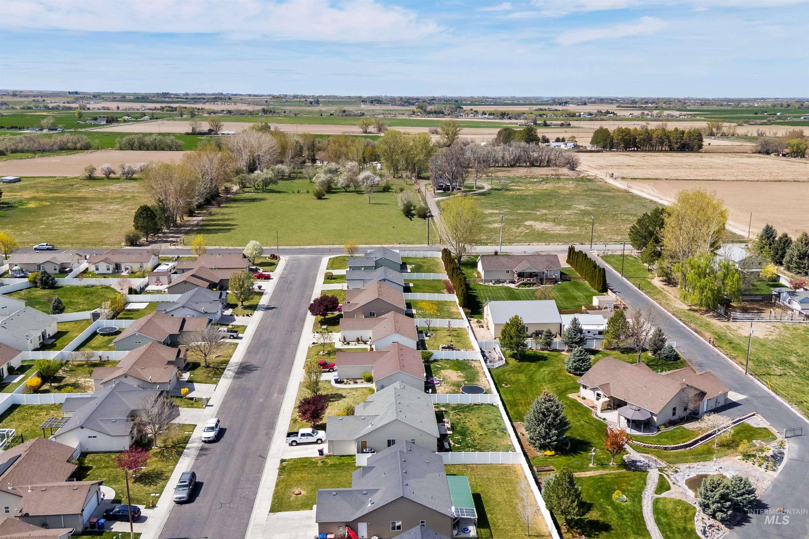 430 Silver Pheasant, Twin Falls, Idaho 83301, 4 Bedrooms, 2 Bathrooms, Residential For Sale, Price $349,900, 98981335