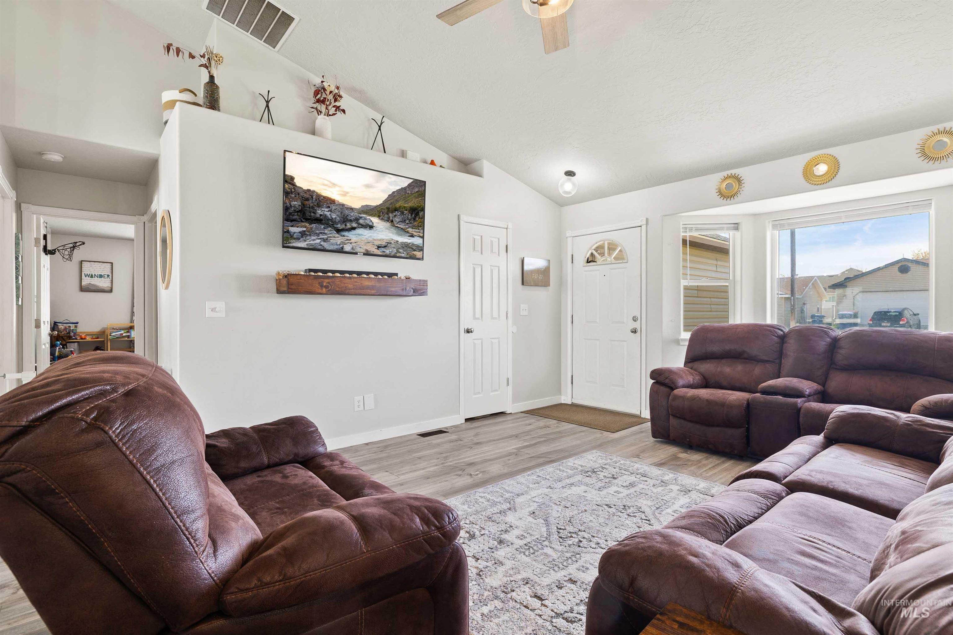 430 Silver Pheasant, Twin Falls, Idaho 83301, 4 Bedrooms, 2 Bathrooms, Residential For Sale, Price $349,900, 98981335