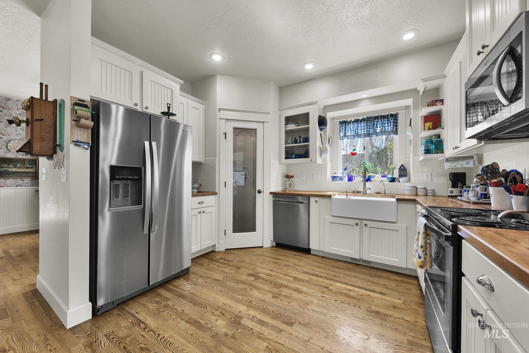 15955 Wintergreen Dr, Caldwell, Idaho 83607, 3 Bedrooms, 2.5 Bathrooms, Residential For Sale, Price $750,000, 98981337