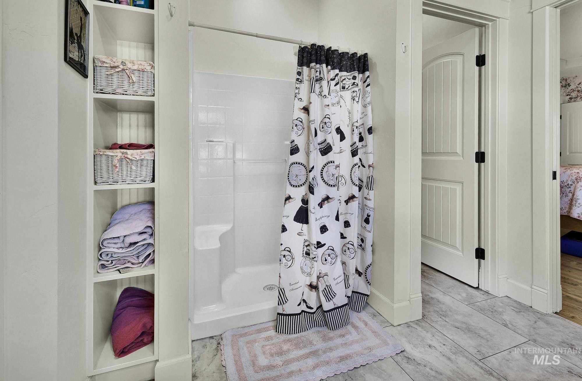 15955 Wintergreen Dr, Caldwell, Idaho 83607, 3 Bedrooms, 2.5 Bathrooms, Residential For Sale, Price $750,000, 98981337