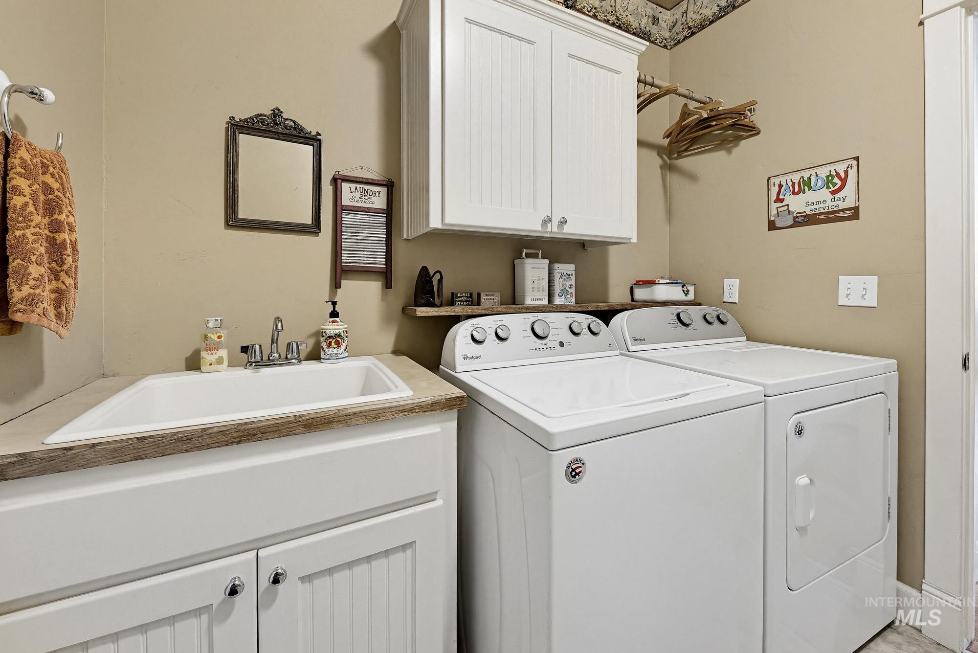 15955 Wintergreen Dr, Caldwell, Idaho 83607, 3 Bedrooms, 2.5 Bathrooms, Residential For Sale, Price $750,000, 98981337