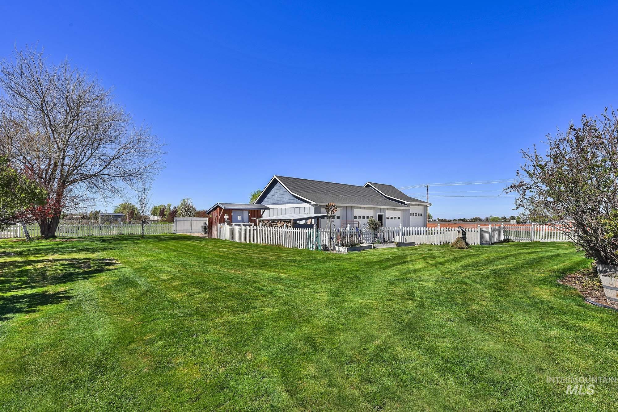 15955 Wintergreen Dr, Caldwell, Idaho 83607, 3 Bedrooms, 2.5 Bathrooms, Residential For Sale, Price $750,000, 98981337