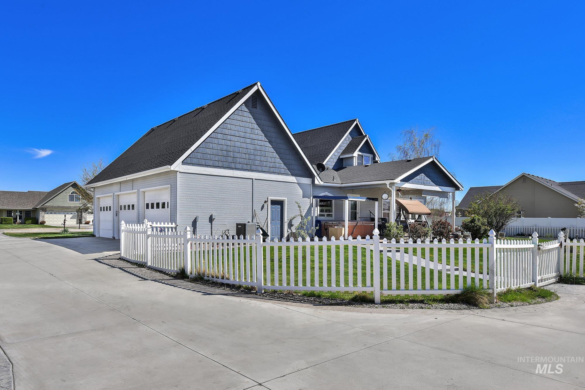 15955 Wintergreen Dr, Caldwell, Idaho 83607, 3 Bedrooms, 2.5 Bathrooms, Residential For Sale, Price $750,000, 98981337