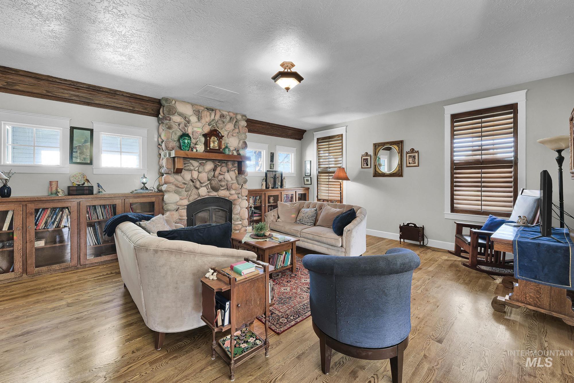 15955 Wintergreen Dr, Caldwell, Idaho 83607, 3 Bedrooms, 2.5 Bathrooms, Residential For Sale, Price $750,000, 98981337