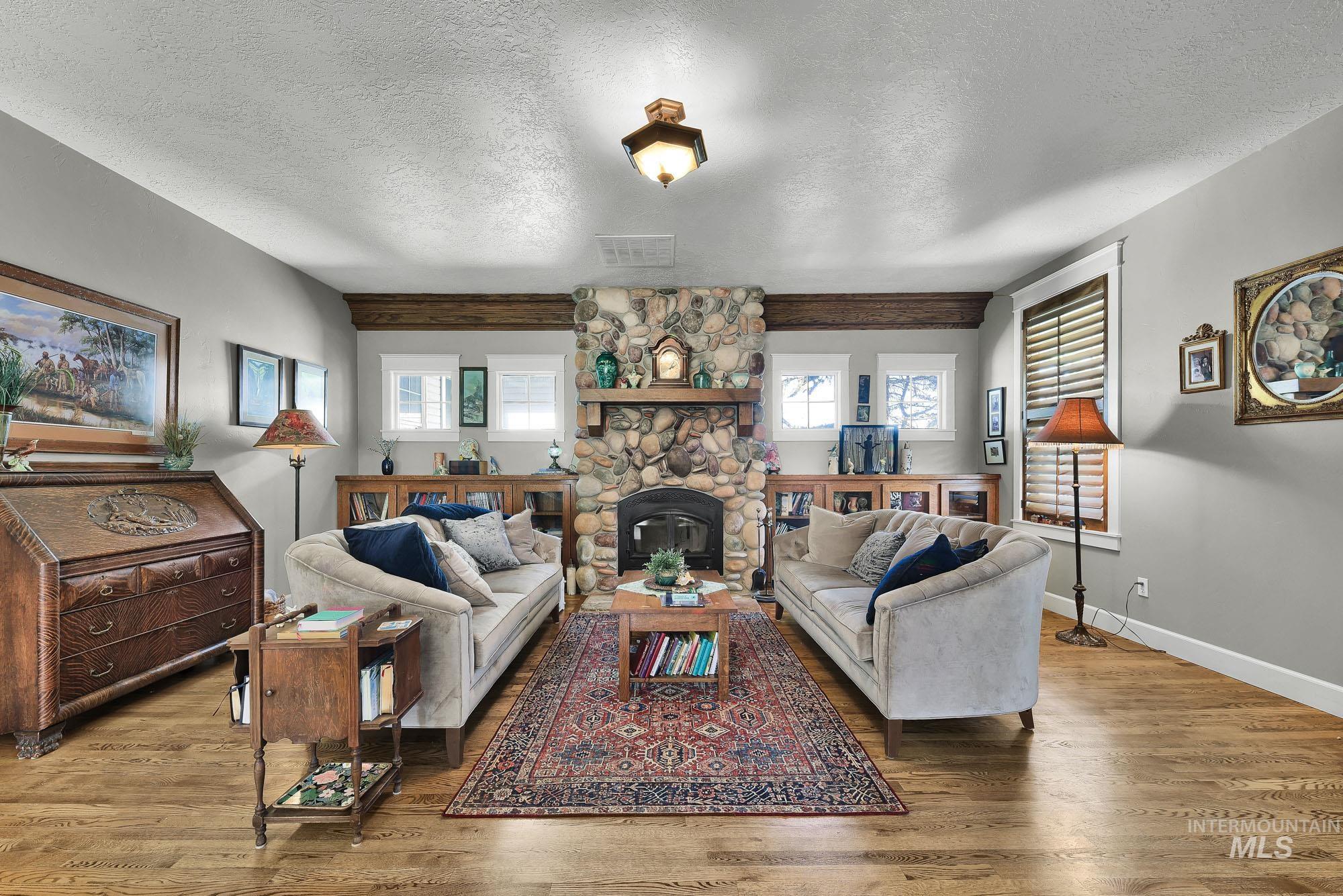 15955 Wintergreen Dr, Caldwell, Idaho 83607, 3 Bedrooms, 2.5 Bathrooms, Residential For Sale, Price $750,000, 98981337