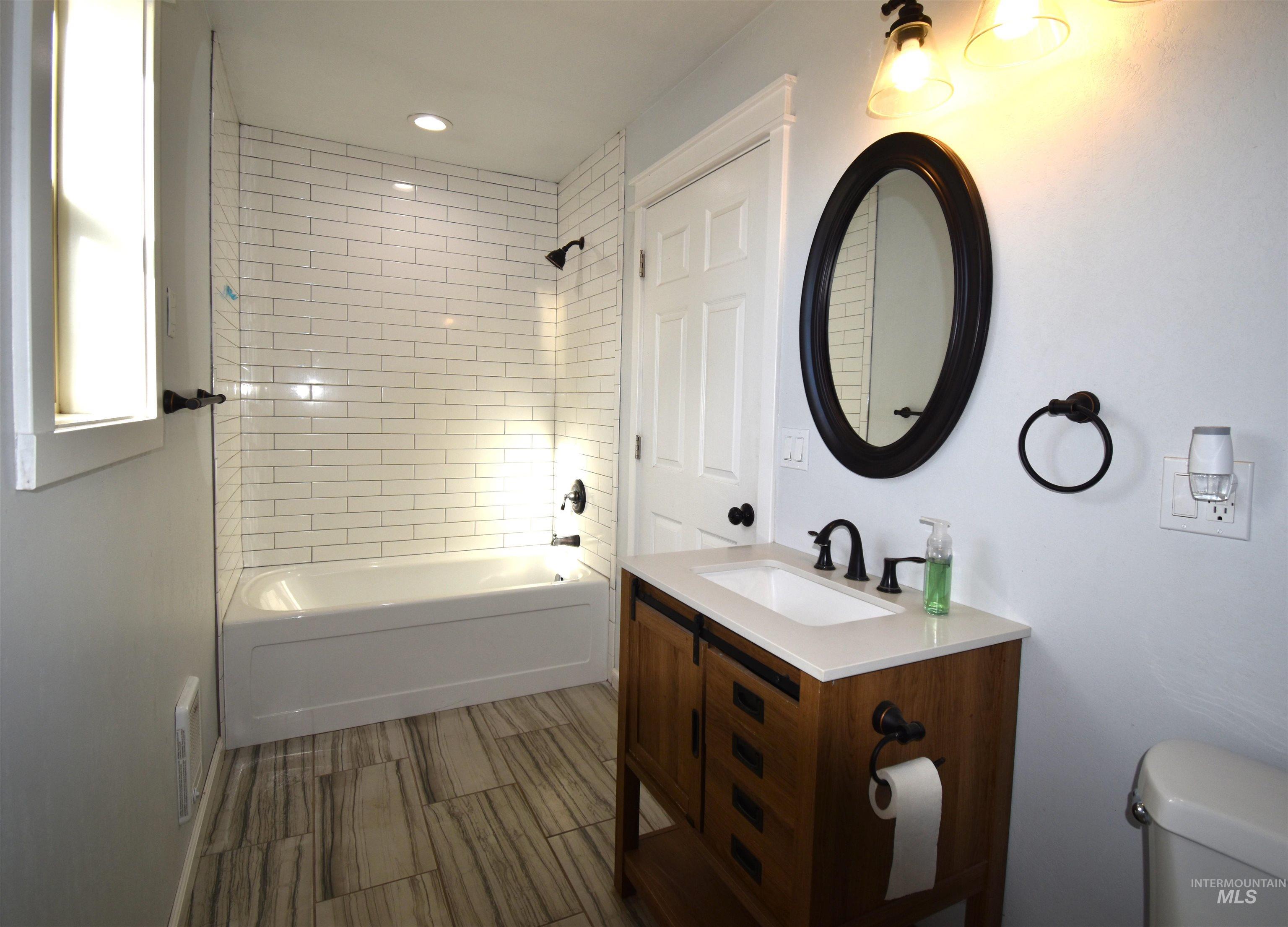 2599 Fruitvale Glendale Road, Council, Idaho 83612, 3 Bedrooms, 2 Bathrooms, Residential For Sale, Price $850,000, 98981338