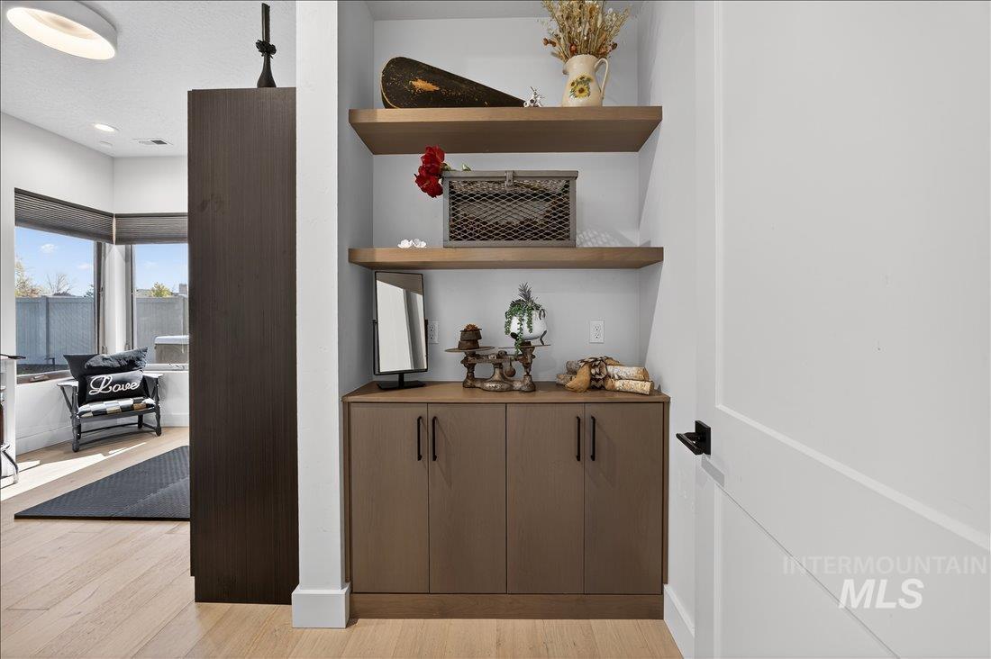 4718 E Goldstone Dr, Meridian, Idaho 83642, 4 Bedrooms, 2.5 Bathrooms, Residential For Sale, Price $989,000, 98981340