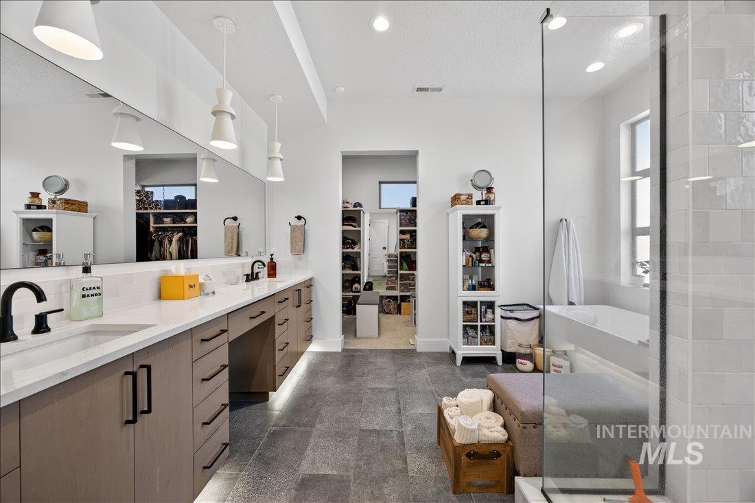 4718 E Goldstone Dr, Meridian, Idaho 83642, 4 Bedrooms, 2.5 Bathrooms, Residential For Sale, Price $989,000, 98981340