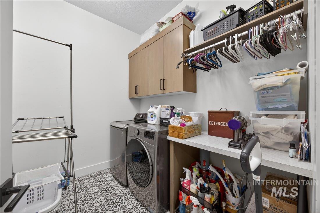 4718 E Goldstone Dr, Meridian, Idaho 83642, 4 Bedrooms, 2.5 Bathrooms, Residential For Sale, Price $989,000, 98981340