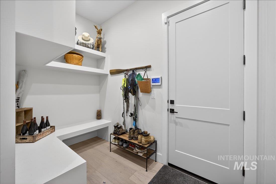 4718 E Goldstone Dr, Meridian, Idaho 83642, 4 Bedrooms, 2.5 Bathrooms, Residential For Sale, Price $989,000, 98981340