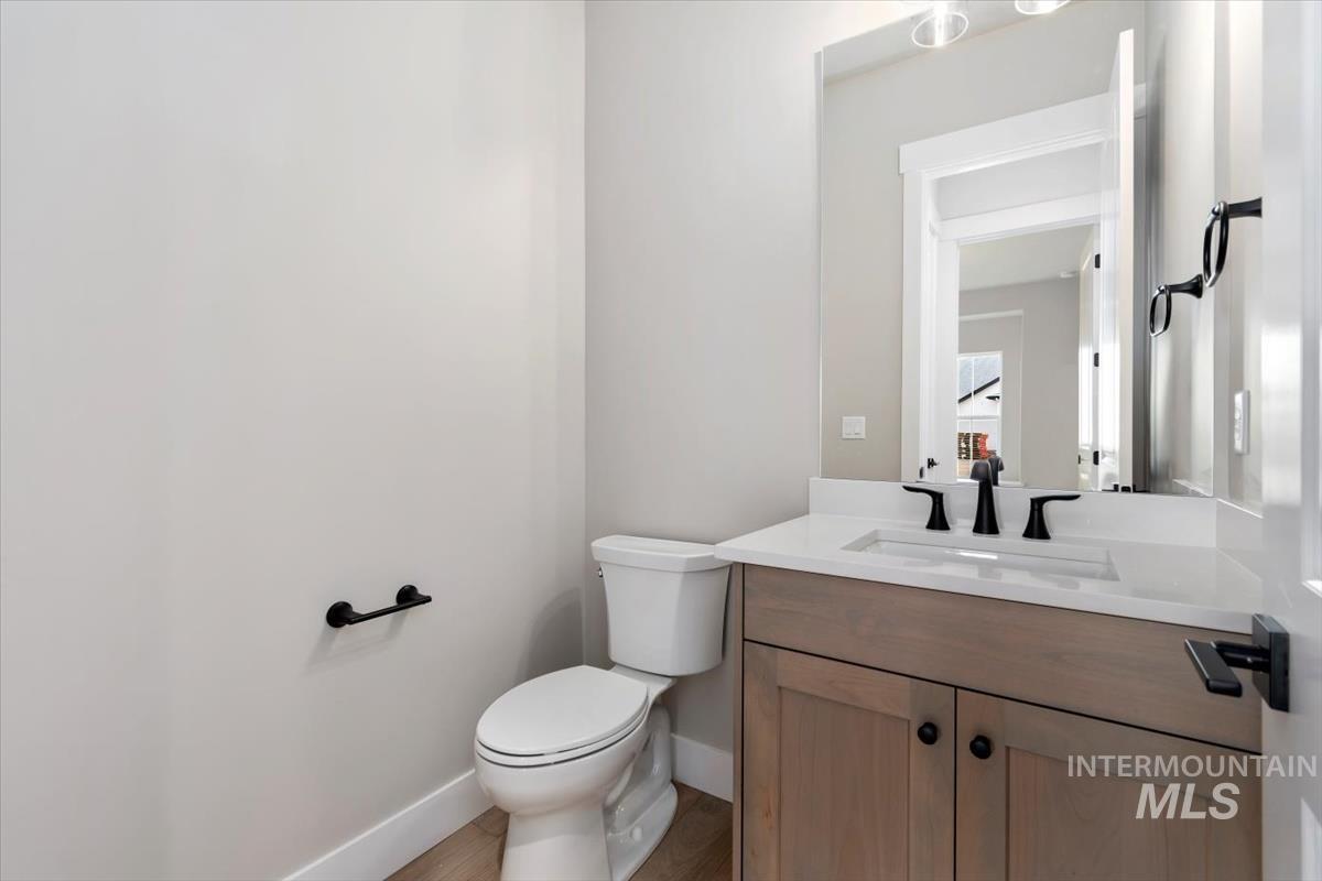 232 S Fusion Ave, Kuna, Idaho 83634, 5 Bedrooms, 3.5 Bathrooms, Residential For Sale, Price $799,880, 98981341