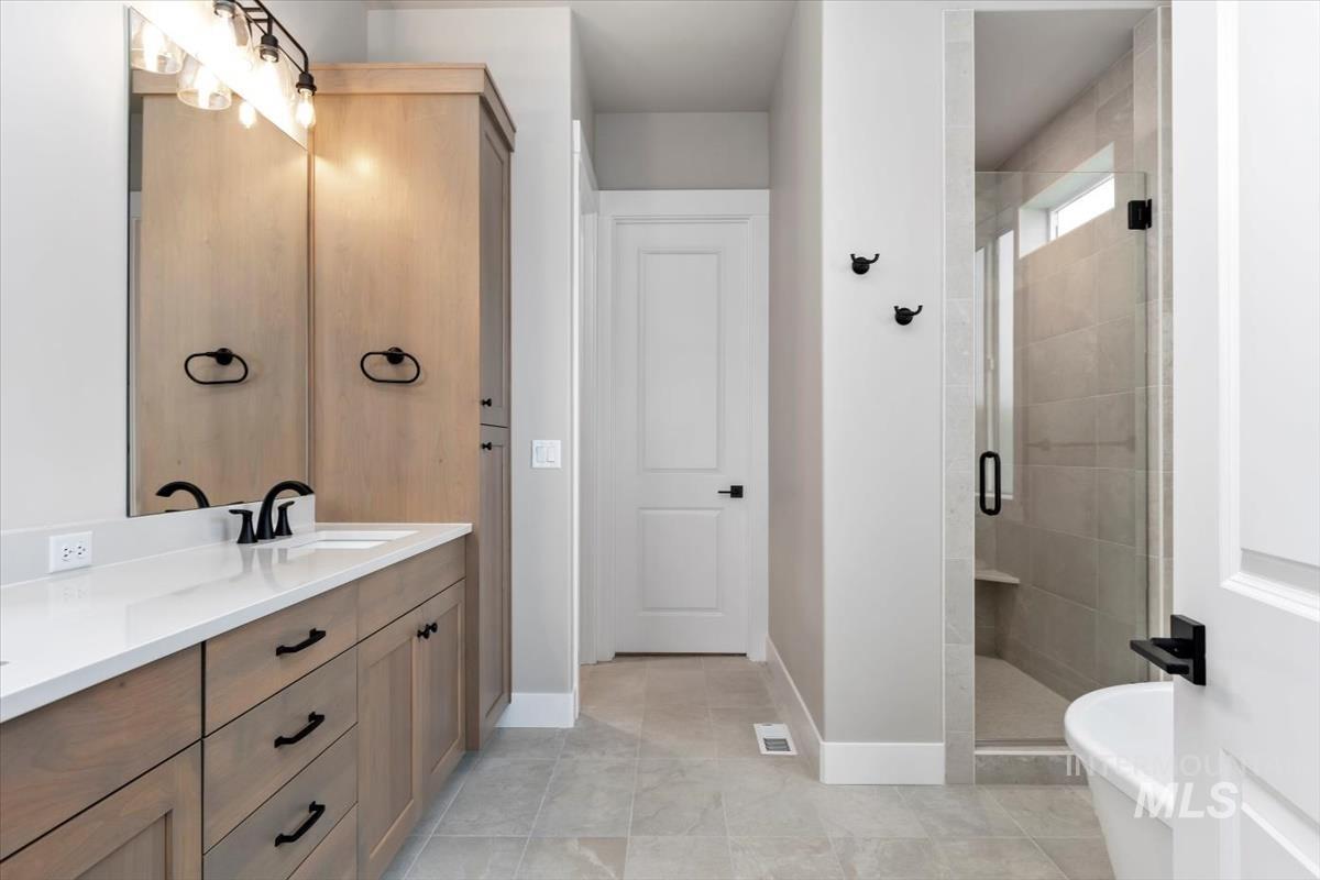 232 S Fusion Ave, Kuna, Idaho 83634, 5 Bedrooms, 3.5 Bathrooms, Residential For Sale, Price $799,880, 98981341