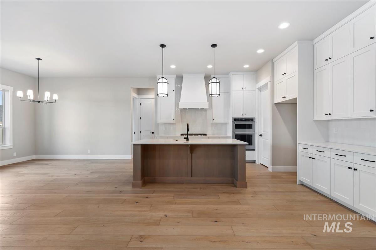 232 S Fusion Ave, Kuna, Idaho 83634, 5 Bedrooms, 3.5 Bathrooms, Residential For Sale, Price $799,880, 98981341