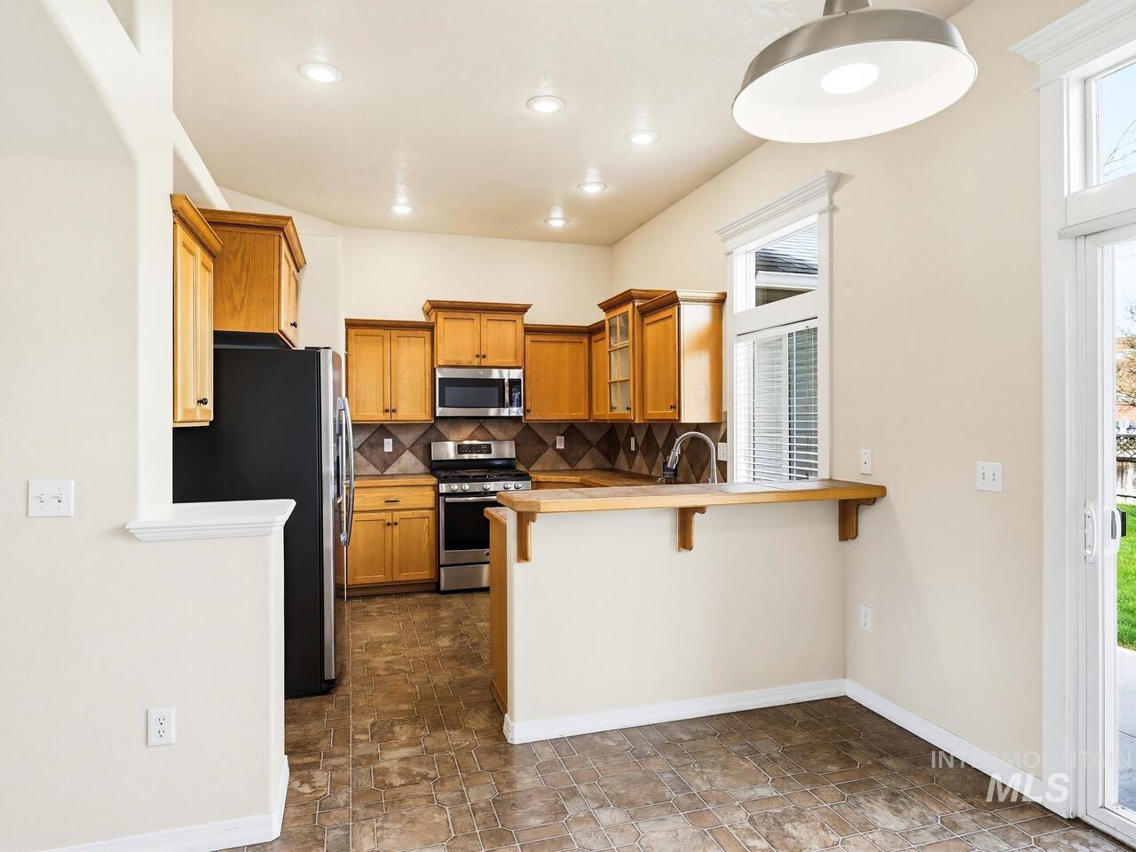 4226 E Arborvitae Ct, Boise, Idaho 83716, 3 Bedrooms, 2 Bathrooms, Residential For Sale, Price $554,900, 98981342