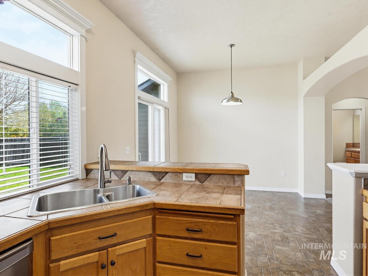 4226 E Arborvitae Ct, Boise, Idaho 83716, 3 Bedrooms, 2 Bathrooms, Residential For Sale, Price $554,900, 98981342