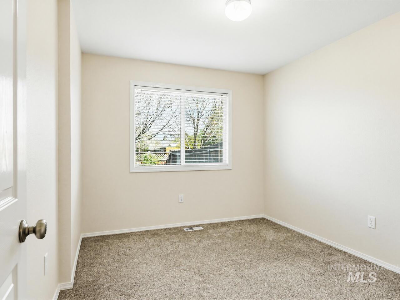 4226 E Arborvitae Ct, Boise, Idaho 83716, 3 Bedrooms, 2 Bathrooms, Residential For Sale, Price $554,900, 98981342