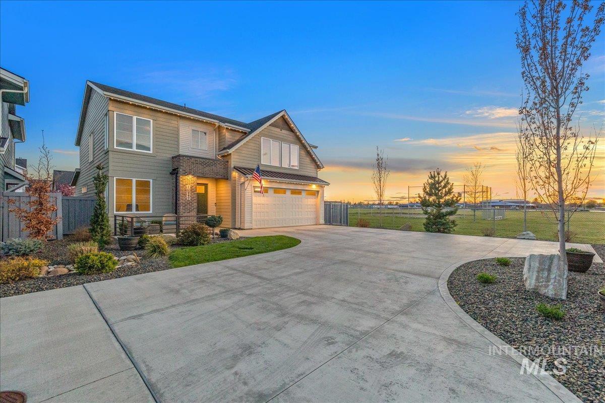 10247 Silversun St, Nampa, Idaho 83687, 4 Bedrooms, 2.5 Bathrooms, Residential For Sale, Price $549,900, 98981343