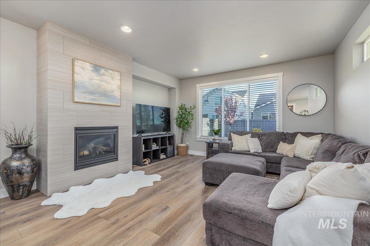 10247 Silversun St, Nampa, Idaho 83687, 4 Bedrooms, 2.5 Bathrooms, Residential For Sale, Price $549,900, 98981343