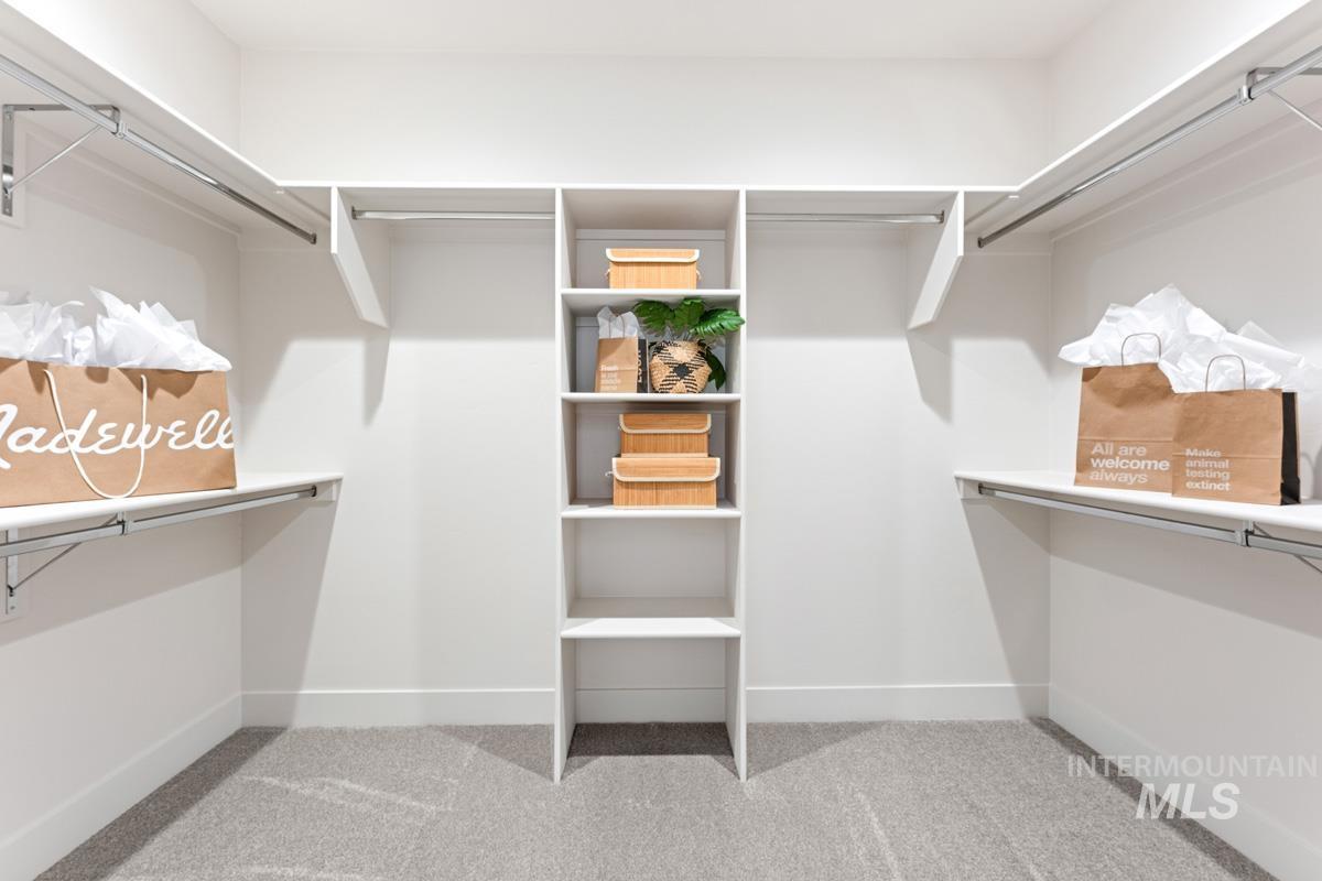 13374 N Spring Creek Way, Boise, Idaho 83714, 5 Bedrooms, 3.5 Bathrooms, Residential Income For Sale, Price $913,537, 98981345