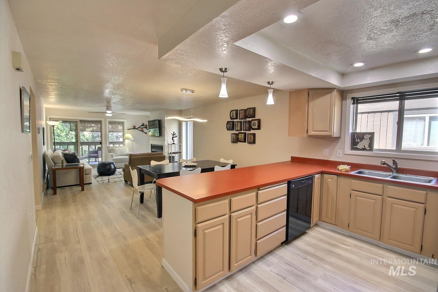 1640 Davis Avenue, McCall, Idaho 83638, 3 Bedrooms, 2 Bathrooms, Residential For Sale, Price $518,500, 98981347