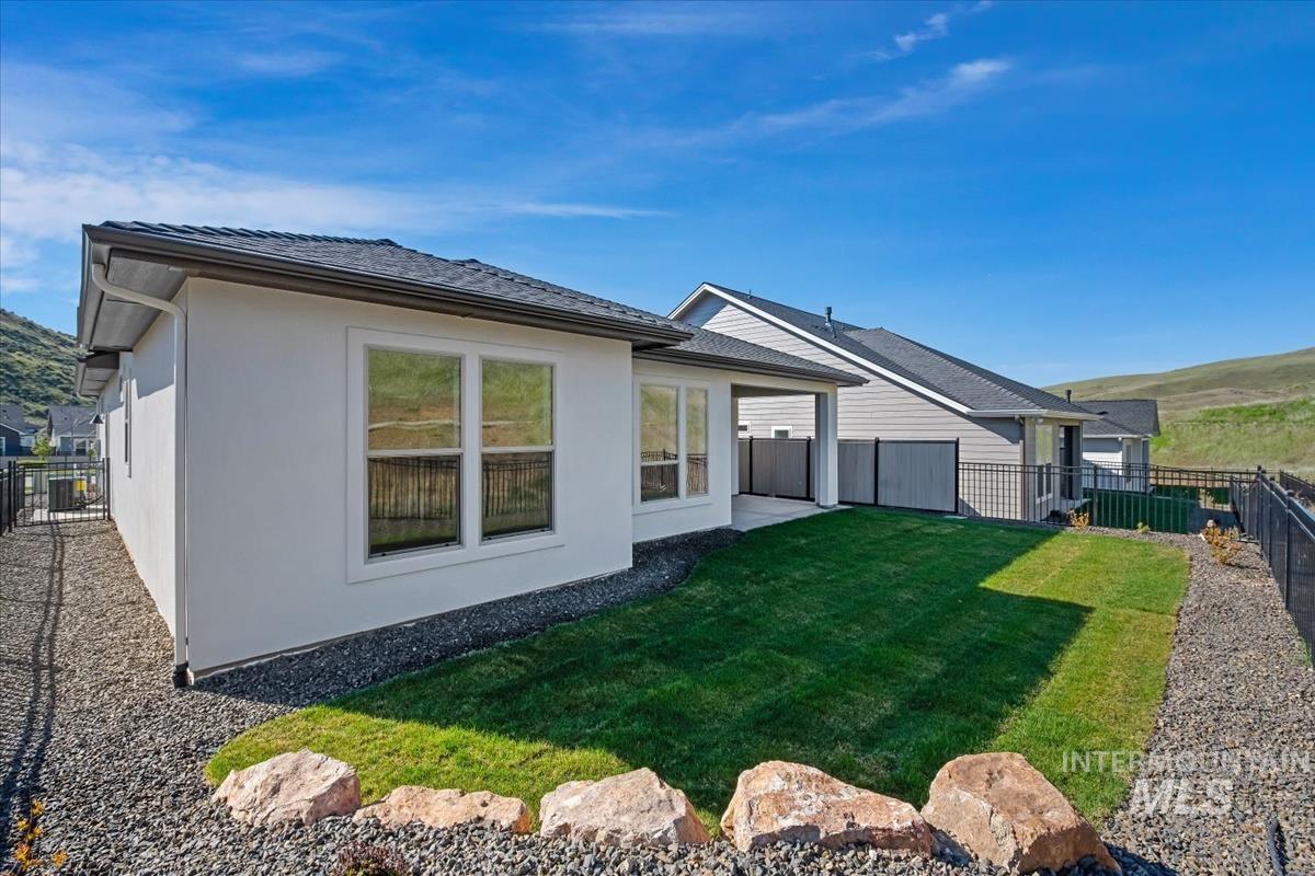 6606 N Good Dr, Eagle, Idaho 83629, 3 Bedrooms, 2 Bathrooms, Residential For Sale, Price $599,880,MLS 98981348
