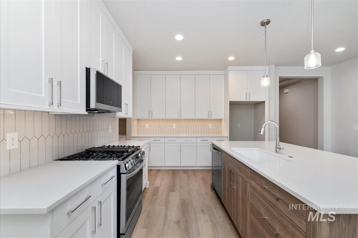 419 Hidden Mill Ct, Middleton, Idaho 83644, 3 Bedrooms, 2 Bathrooms, Residential For Sale, Price $539,900, 98981349