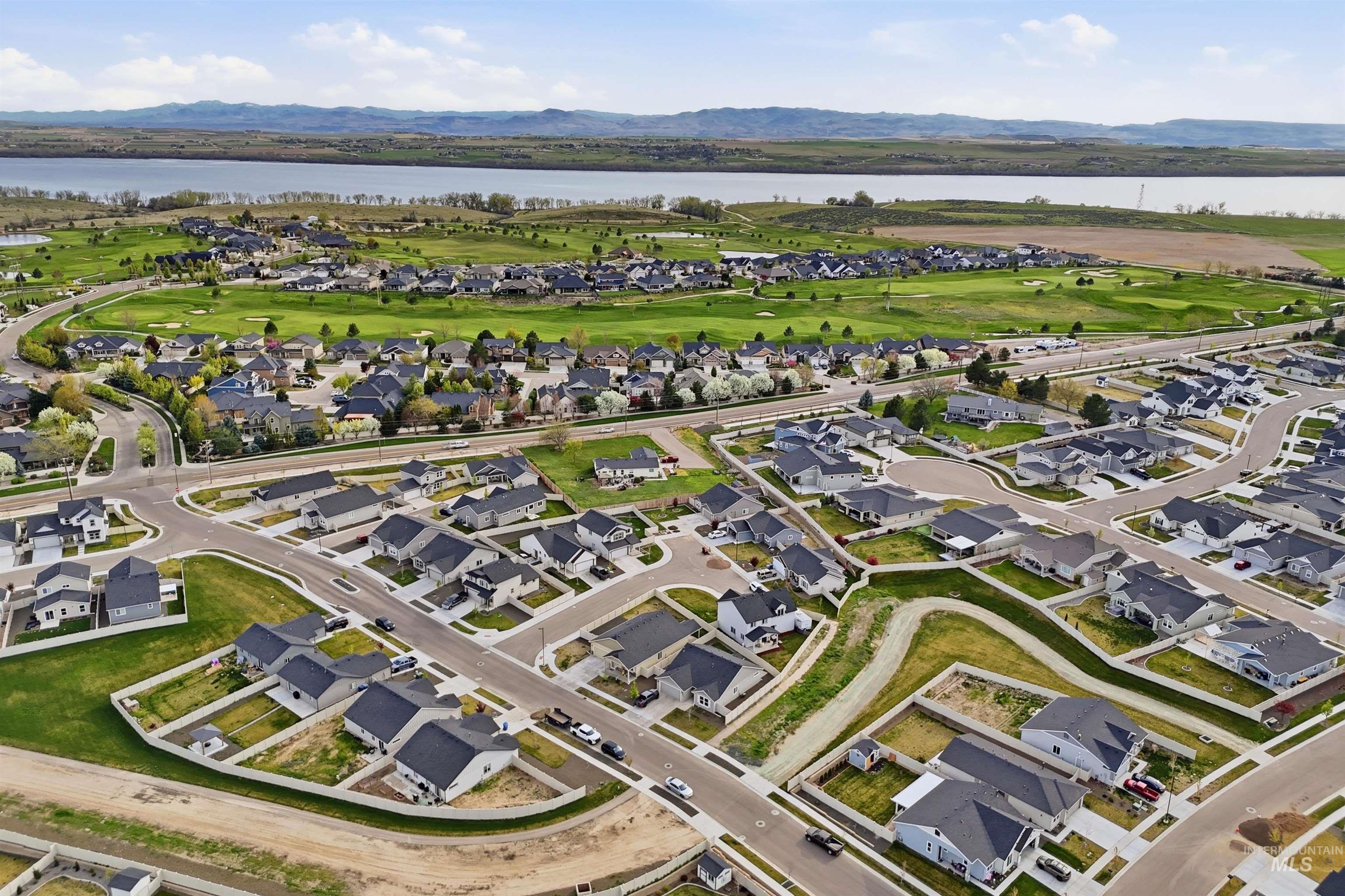 12583 S Farrara Way, Nampa, Idaho 83686, 3 Bedrooms, 2 Bathrooms, Residential For Sale, Price $420,000, 98981350