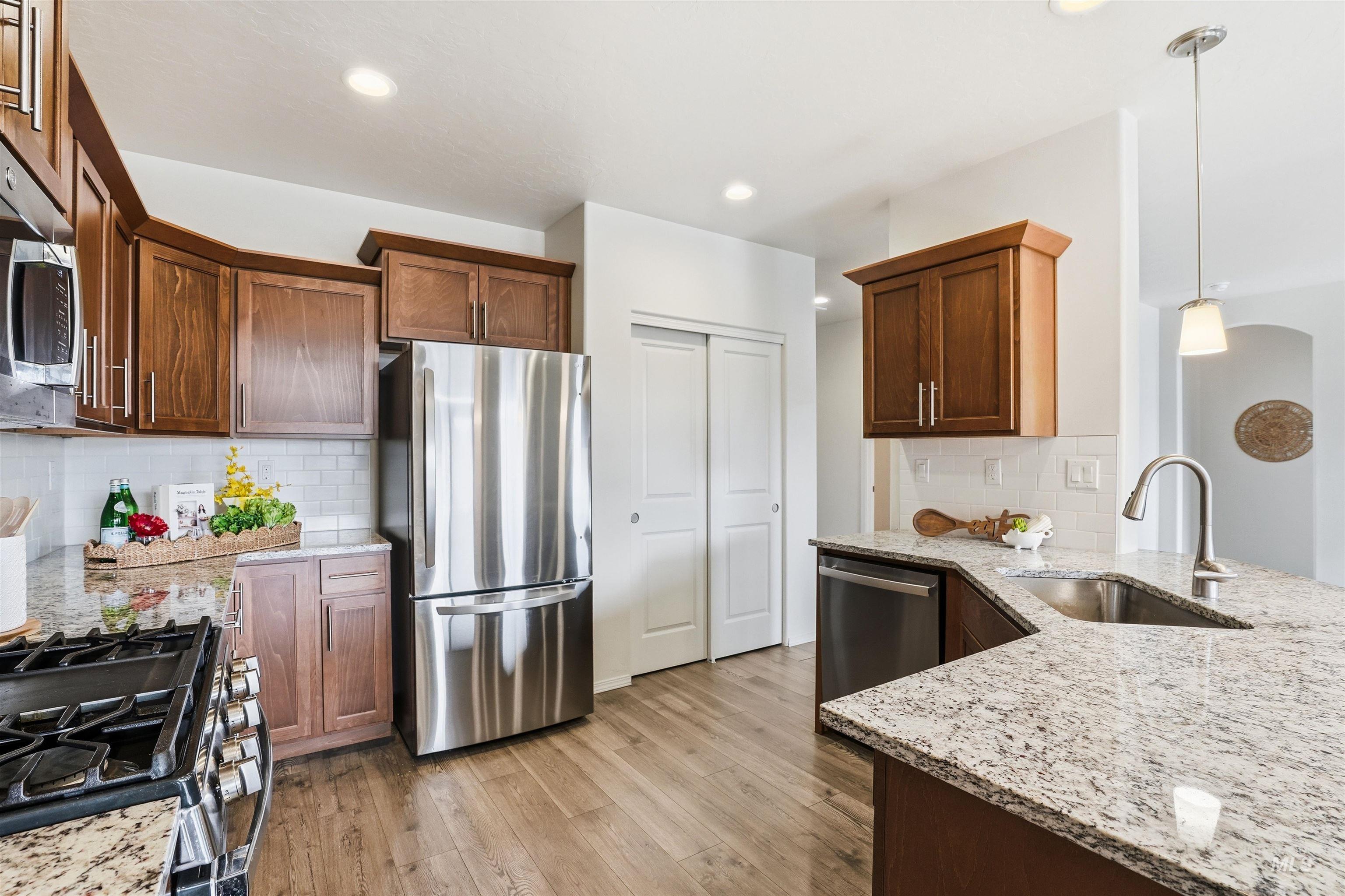 12583 S Farrara Way, Nampa, Idaho 83686, 3 Bedrooms, 2 Bathrooms, Residential For Sale, Price $420,000, 98981350