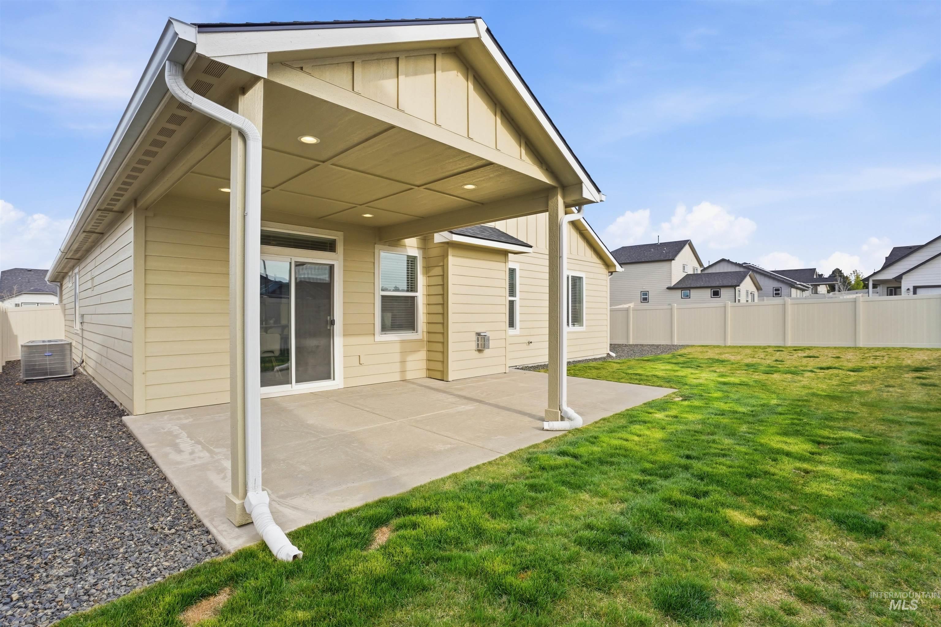 12583 S Farrara Way, Nampa, Idaho 83686, 3 Bedrooms, 2 Bathrooms, Residential For Sale, Price $420,000, 98981350