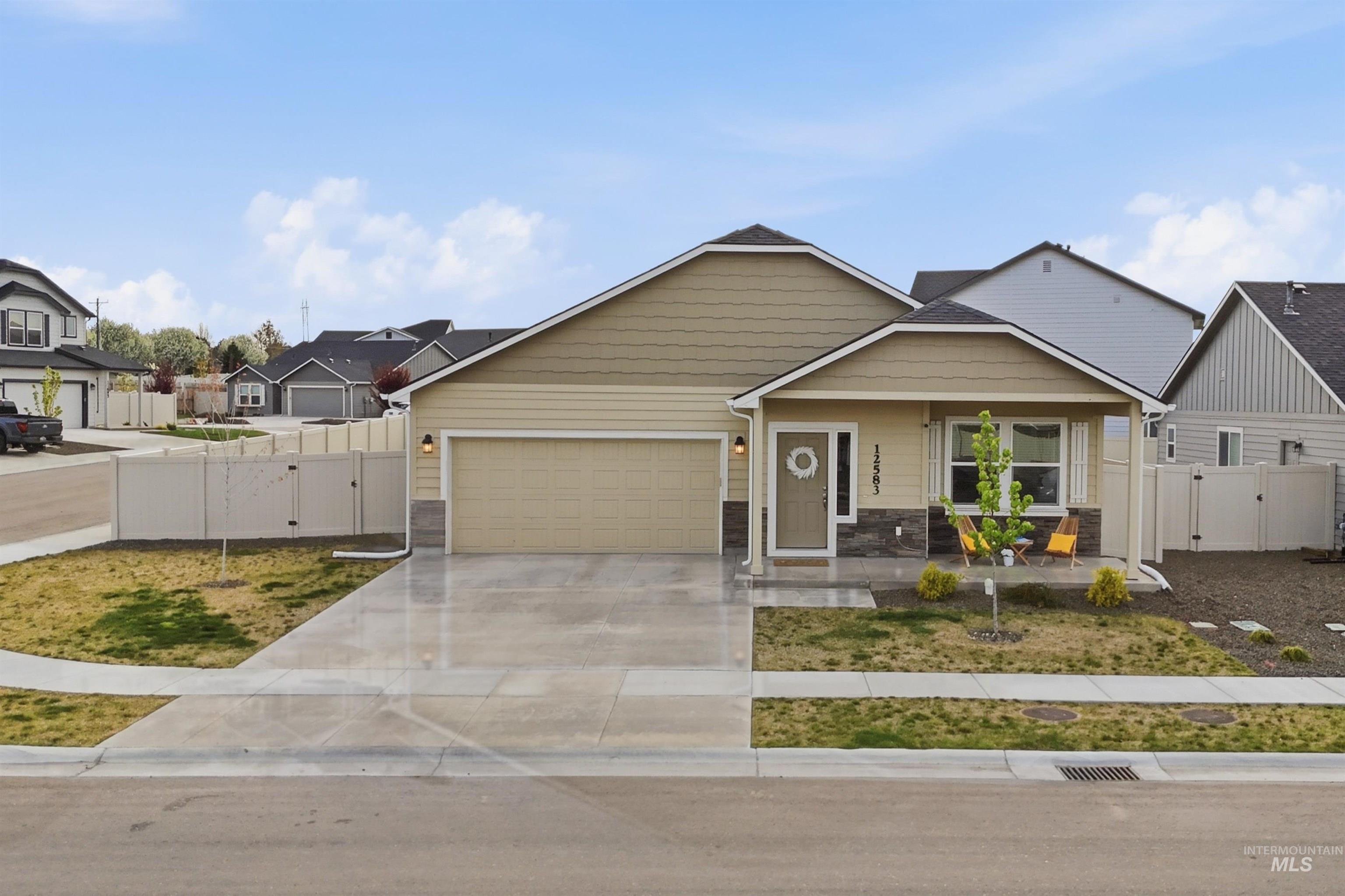 12583 S Farrara Way, Nampa, Idaho 83686, 3 Bedrooms, 2 Bathrooms, Residential For Sale, Price $420,000, 98981350