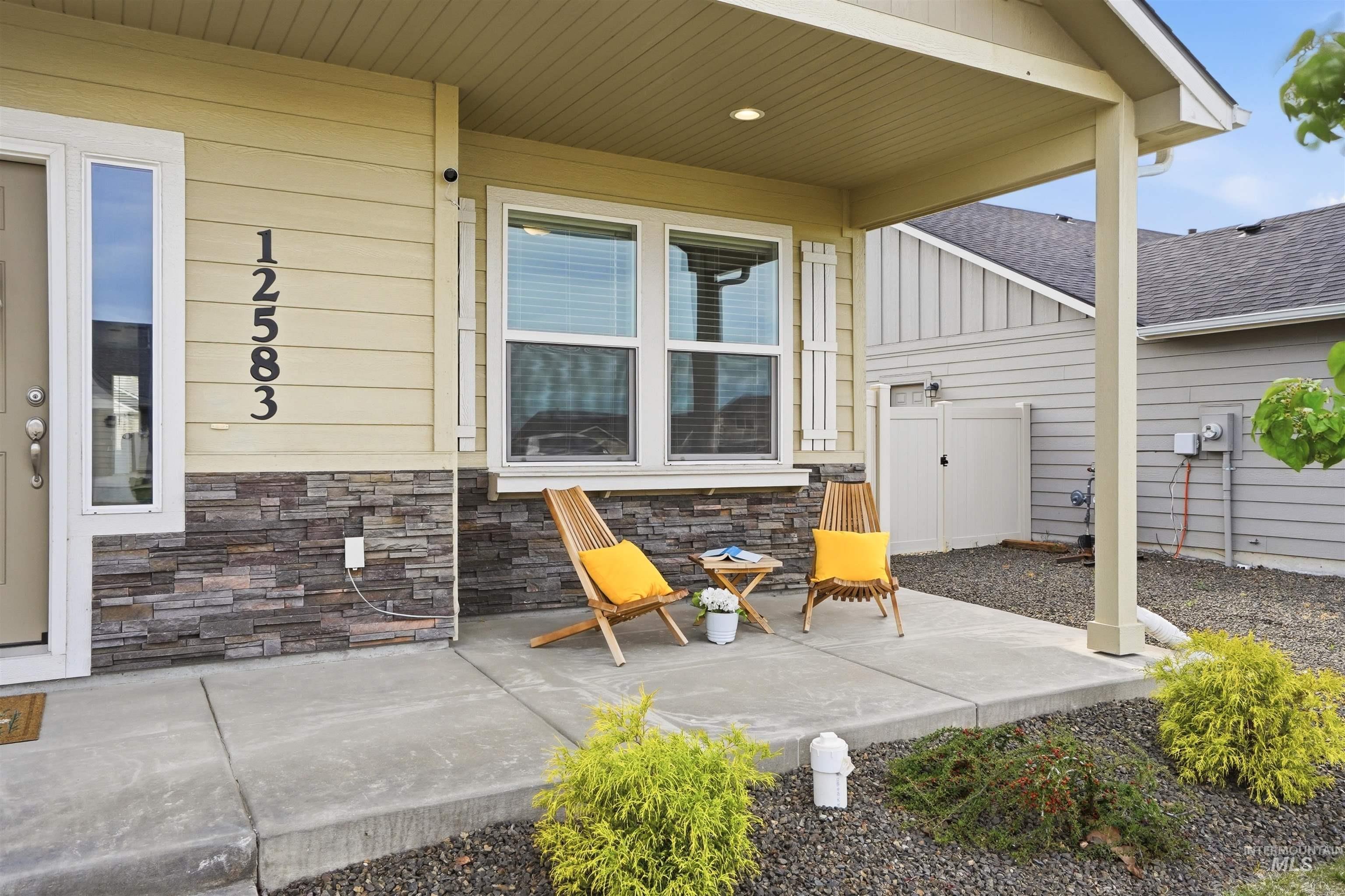 12583 S Farrara Way, Nampa, Idaho 83686, 3 Bedrooms, 2 Bathrooms, Residential For Sale, Price $420,000, 98981350