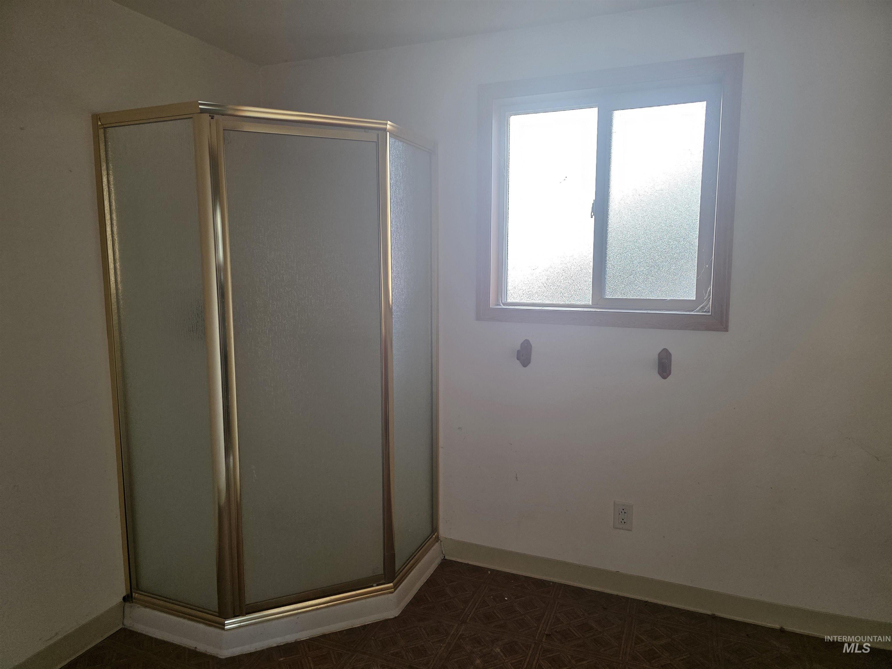 1401 Hill St, Kamiah, Idaho 83536, 4 Bedrooms, 2 Bathrooms, Residential For Sale, Price $175,000, 98981353