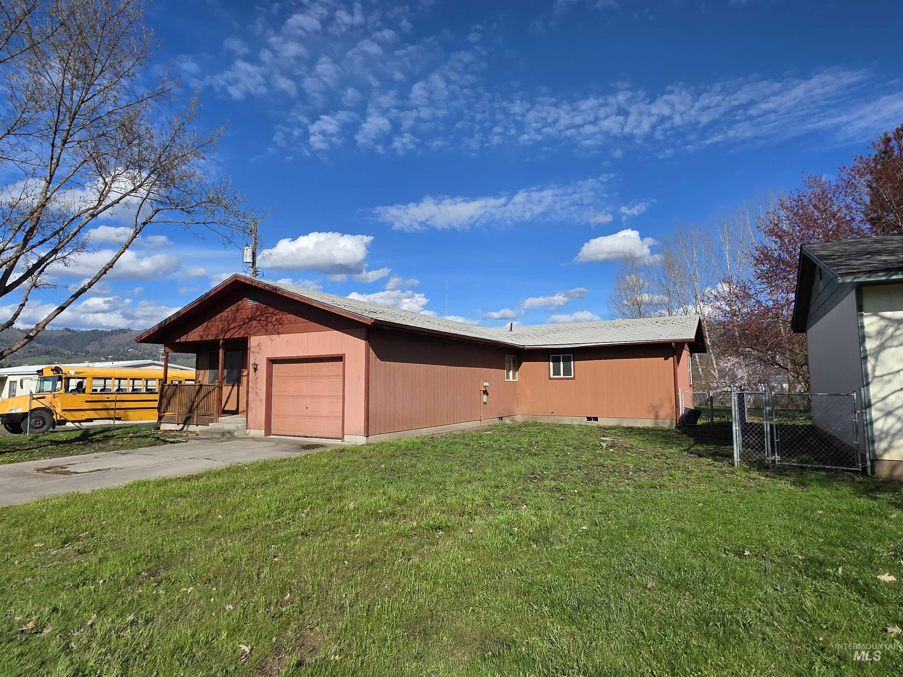 1401 Hill St, Kamiah, Idaho 83536, 4 Bedrooms, 2 Bathrooms, Residential For Sale, Price $175,000, 98981353